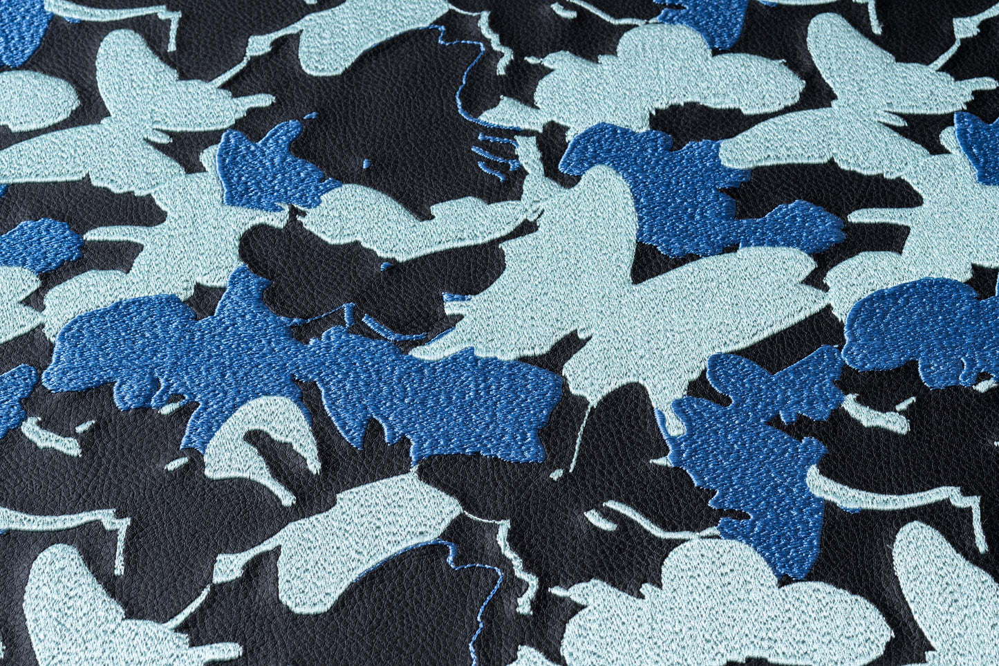 Butterfly Camouflage Vol.2 B-B×B middle size